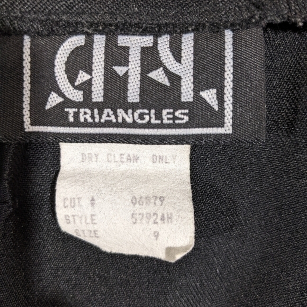 Black City Triangles side zip mini Skirt size 9 - Picture 2 of 4